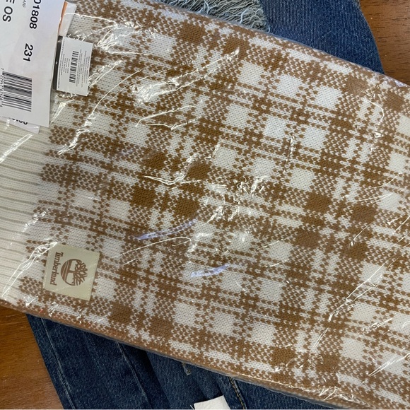 Timberland Cream and Brown Checkered Scarf - Picture 2 of 3